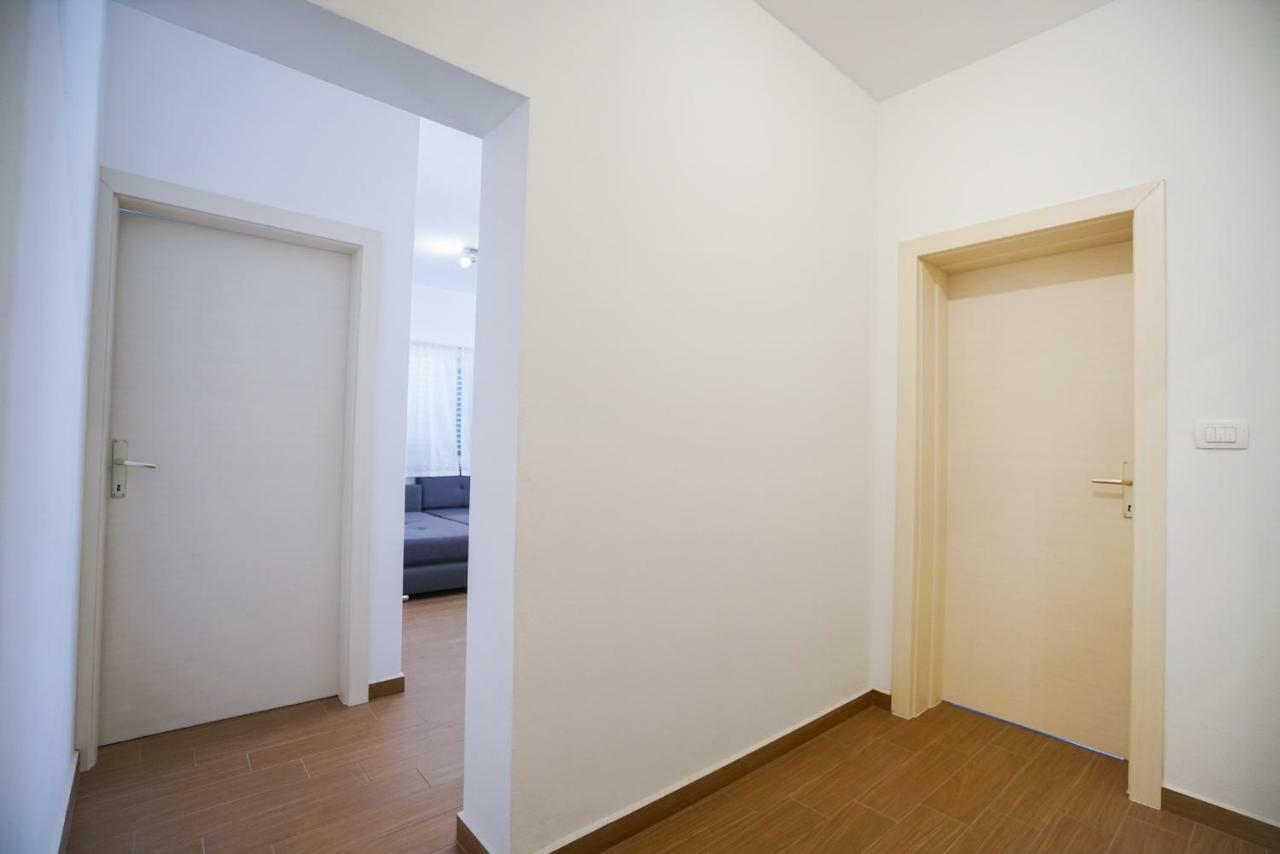 Tj 2 Apartment